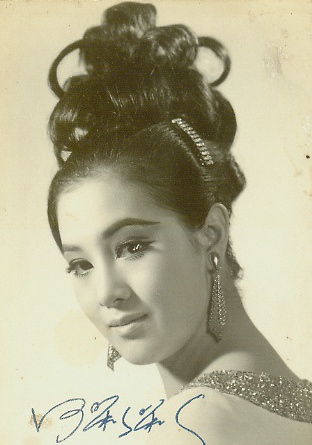 何莉莉 Lily Ho照片