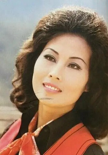 金霏 Tina Fei Chin照片