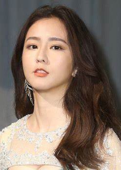 周晓涵 Amanda Chou照片