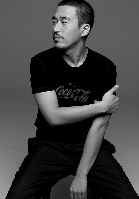 张默 Mo Zhang照片