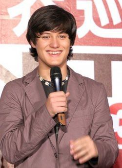 周厚安 Andrew Chau照片