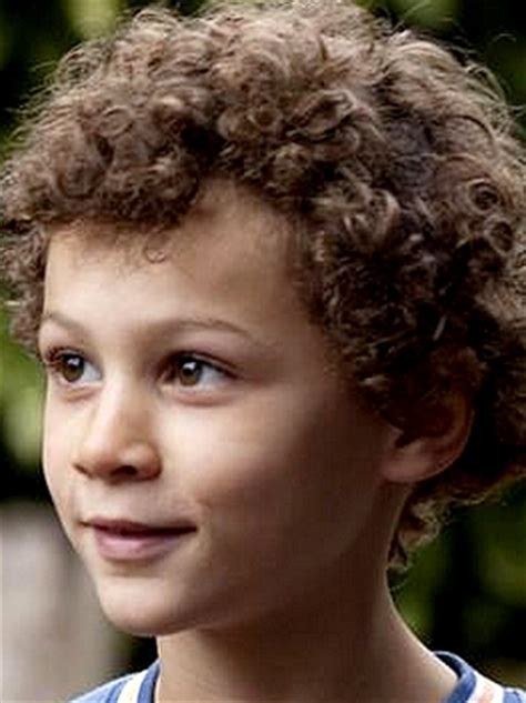 艾丽叶·阿吉斯 Elyes Aguis照片