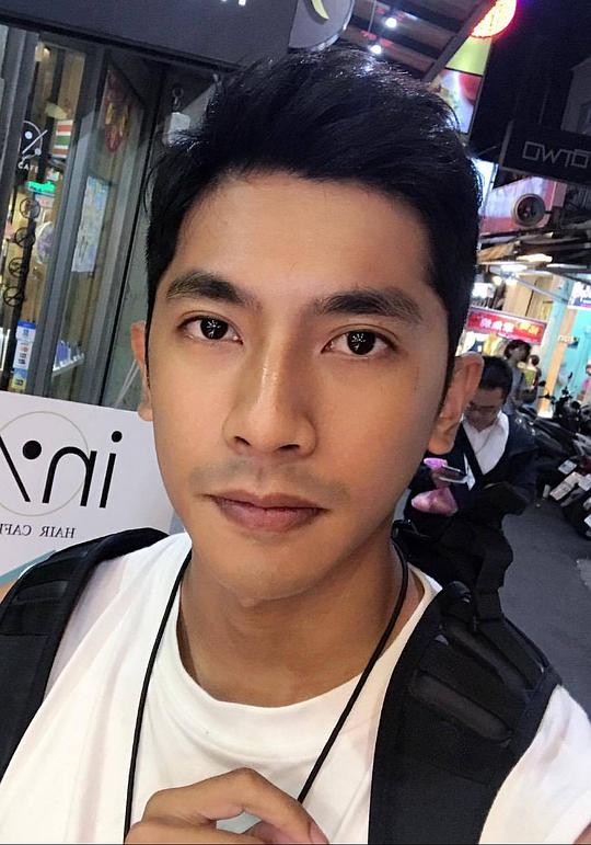 郑楠钟 Nan-Chung Cheng照片