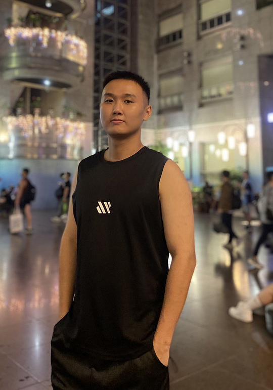 黄浩量 Haoliang Huang照片