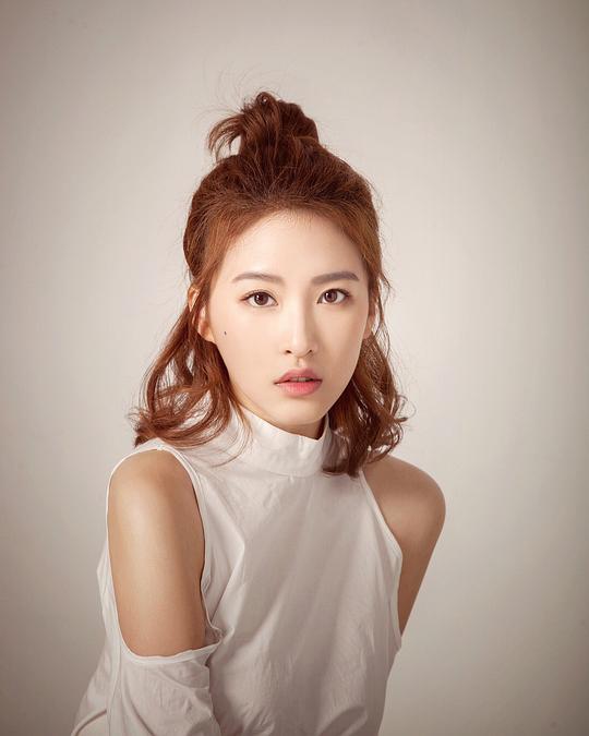 杜雨宸 Bella Du照片