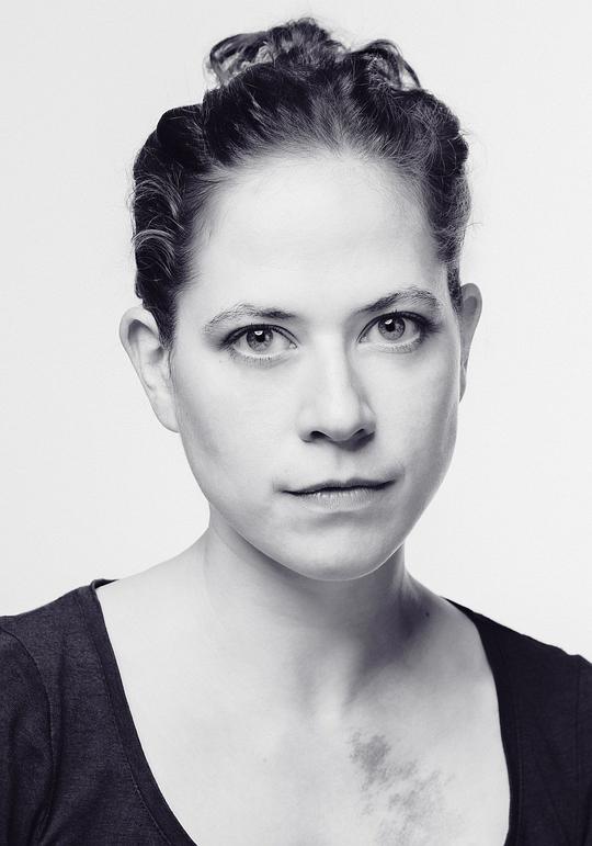 玛丽·容 Marie Jung照片