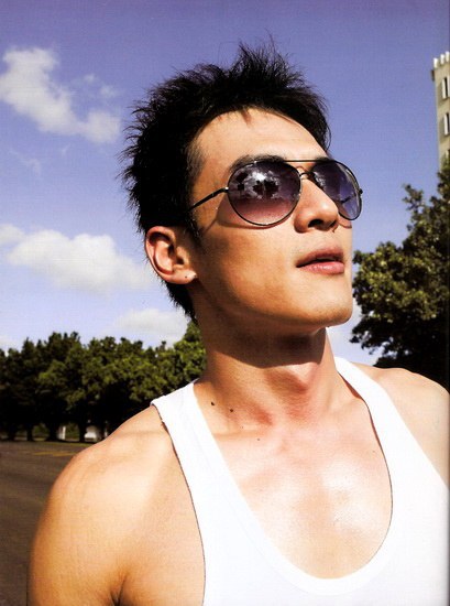 杨一展 Leroy Yang照片