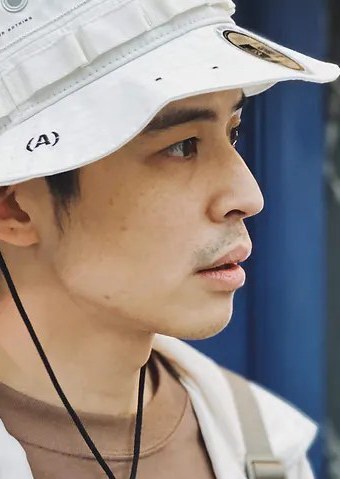 胡锦筵 Yen Hu照片