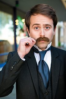 阿尼·潘托哈 Arnie Pantoja照片