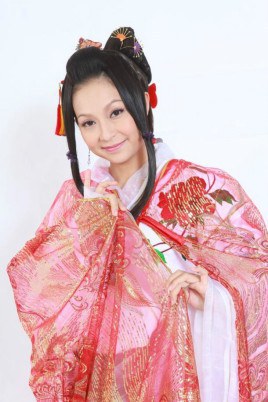 李珞晴 Luo-Ching Lee照片