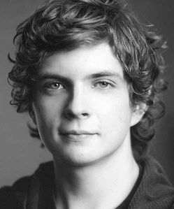 埃里克·克诺德森 Erik Knudsen照片