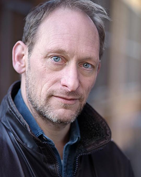 埃里克·科尔文 Eric Colvin照片