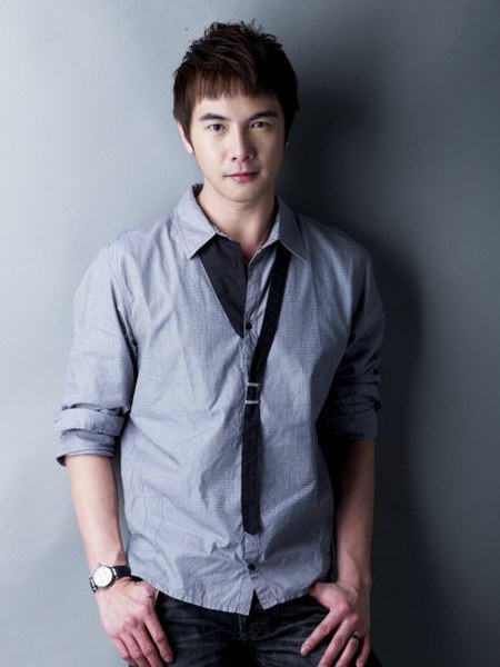 谢佳见 Melvin Sia照片