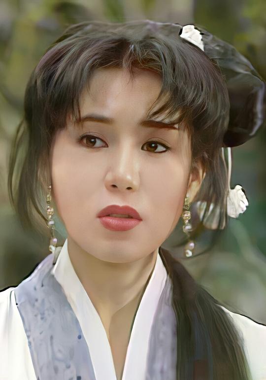 殷茵 Yee Yan照片