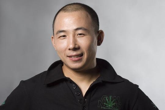 李勇 Yong Li照片