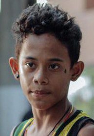 雷蒙德·卡马乔 Raymond Camacho照片