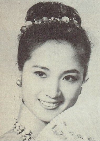 方紫 Chie Fang照片