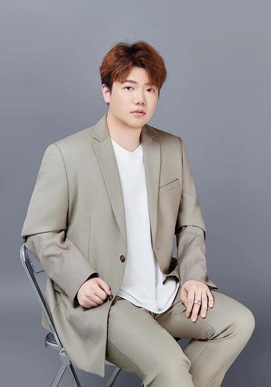 张云鹤 Yunhe Zhang照片