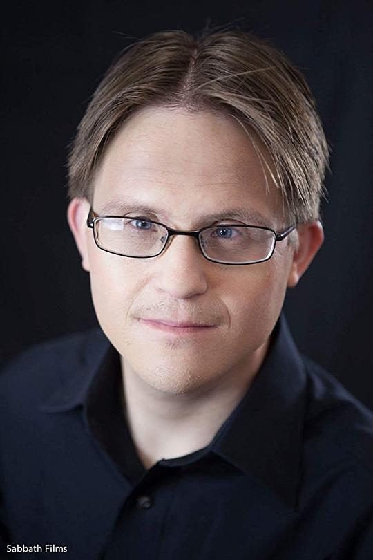 埃文·乔治·沃拉泽里斯 Evan George Vourazeris照片