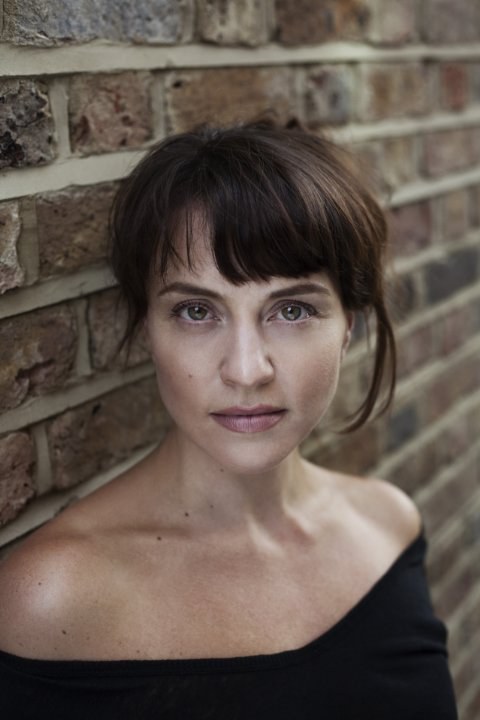 安妮亚·索文斯金 Ania Sowinski照片