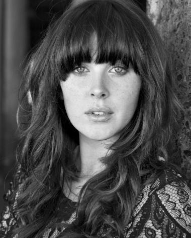 亚历山德拉·罗奇 Alexandra Roach照片