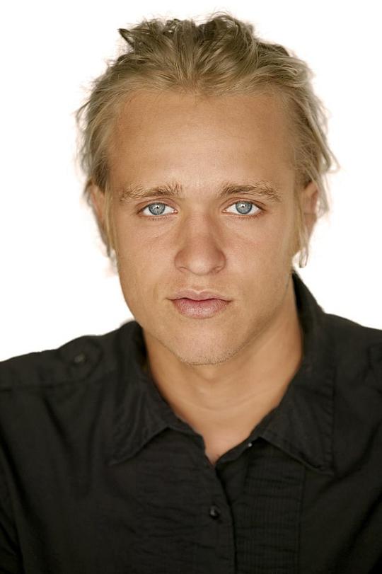 马克斯·范·维利 Max Van Ville照片