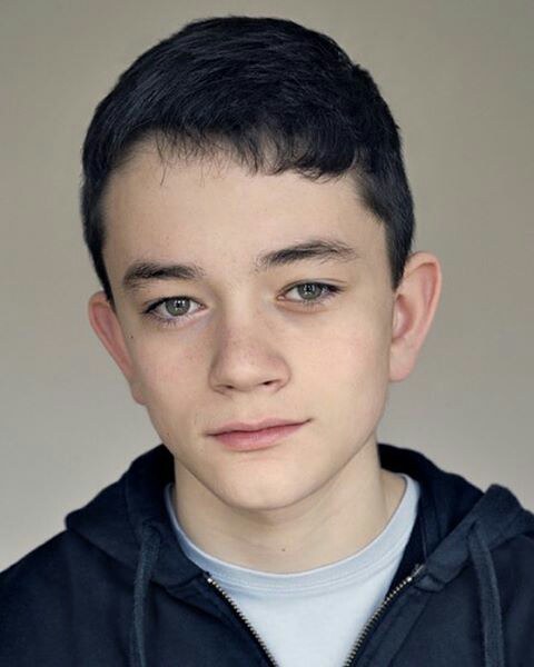 刘易斯·麦克杜格尔 Lewis MacDougall照片