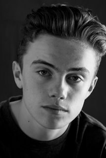 多米尼克·博伊尔 Dominic Boyle照片