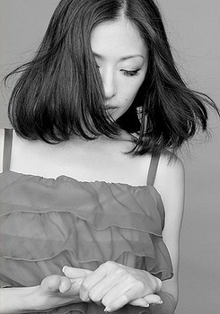 松雪泰子 Yasuko Matsuyuki照片