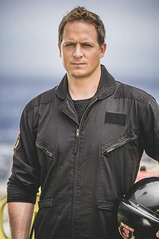 卡尔·桑宁 Karl Thaning照片