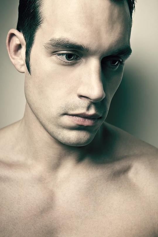 拉塞尔·巴洛格 Russell Balogh照片