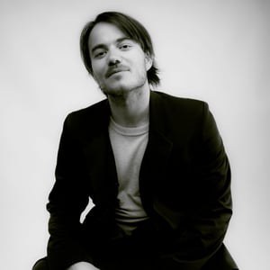 欧内斯特·里埃拉 Ernest Riera照片