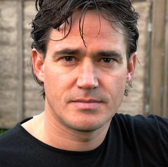 大卫·巴克-琼斯 David Bark-Jones照片