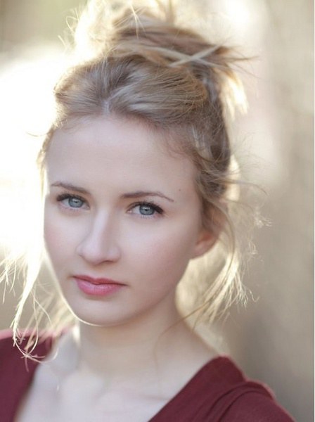 伊丽莎·班尼特 Eliza Bennett照片