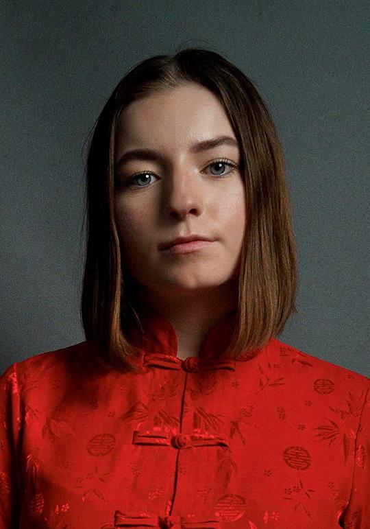 黑泽尔·杜佩 Hazel Doupe照片