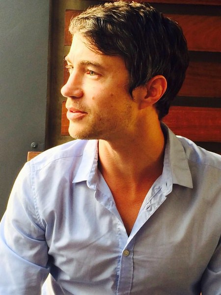 汤姆·威斯多姆 Tom Wisdom照片