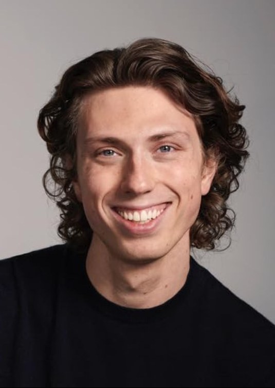 杰米·博吉奥 Jamie Bogyo照片