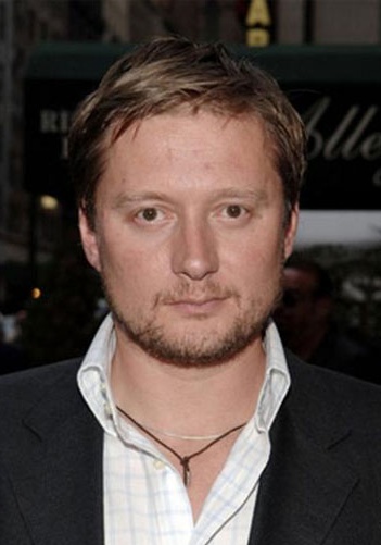 大卫·马肯兹 David Mackenzie照片