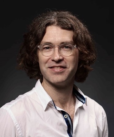 罗飞 Arthur Jones照片