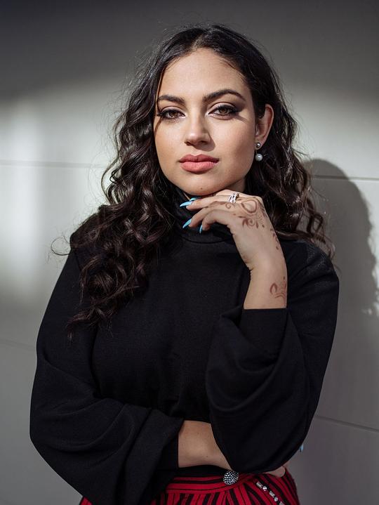 伊南娜·萨尔基斯 Inanna Sarkis照片