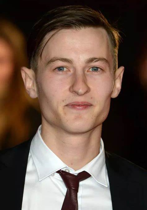 卢克·提特恩索 Luke Tittensor照片