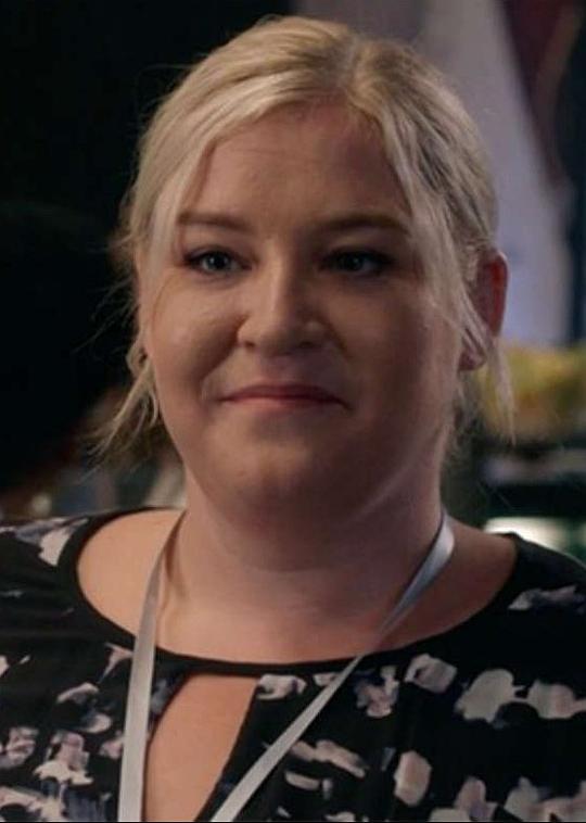 哈丽特·韦伯 Harriet Webb照片