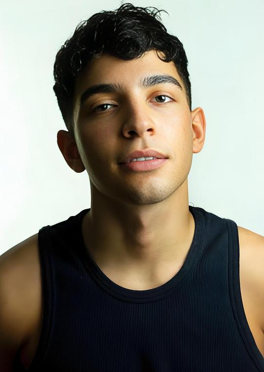 亚当·阿里 Adam Ali照片