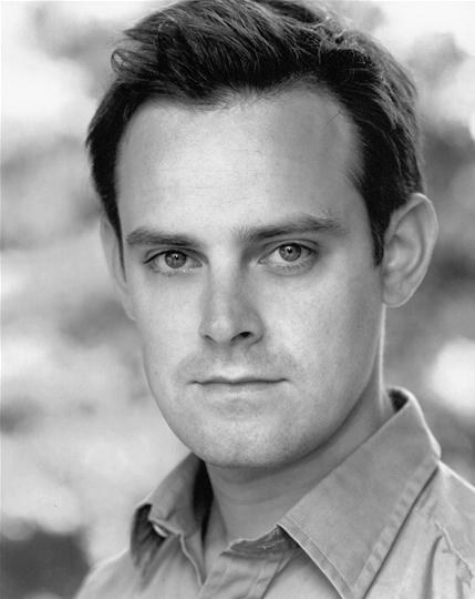 哈利·海顿-佩顿 Harry Hadden-Paton照片