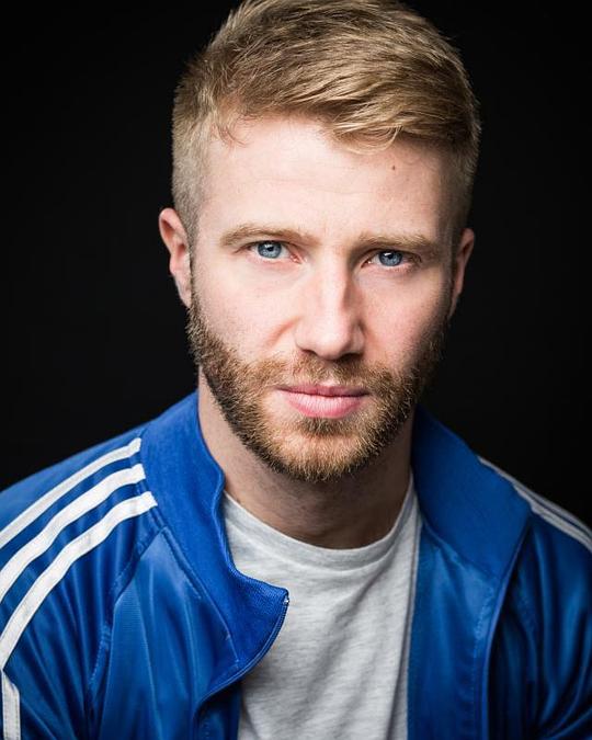 凯恩·萨里 Kane Surry照片