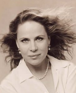 佐乌拉·克丝罗娃 Zora Kerova照片