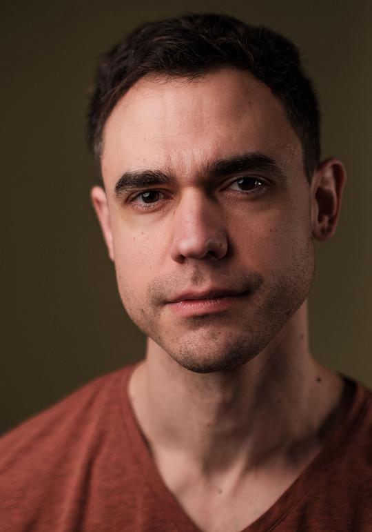 西蒙·海恩斯 Simon Haines照片