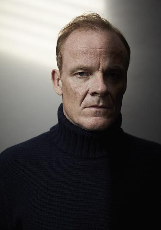 阿利斯泰尔·皮特里 Alistair Petrie照片