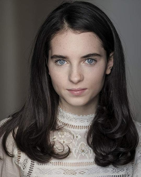 达茜·肖 Darci Shaw照片