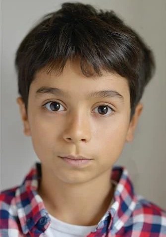 亚历山大·莫洛尼 Alexander Molony照片